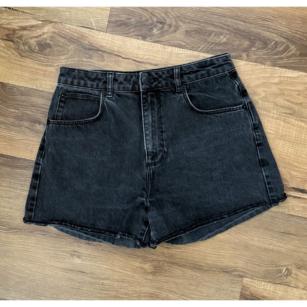White Fox Little Liar Denim Shorts Women Medium Black Acid Wash Raw Hem Hi Rise